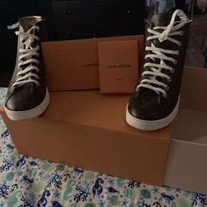 Louis Vuitton Stellar Sneakers sz 7.5 authentic